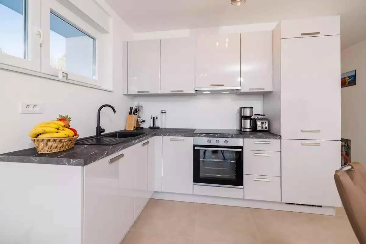 Apartment In Dramalj 49873