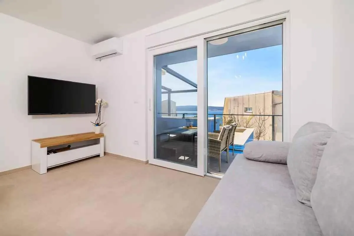 Apartment In Dramalj 49873