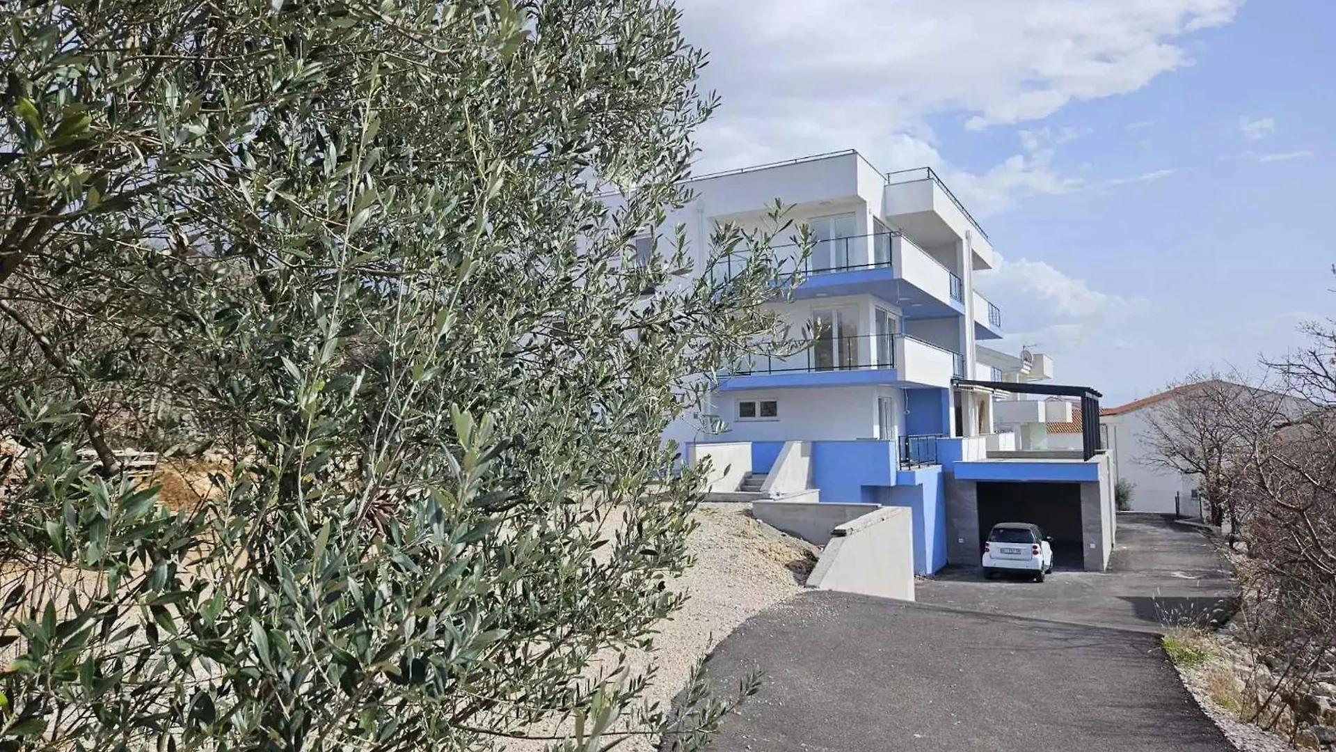 Apartment In Dramalj 49873